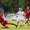 In der Relegation stand Udo Mauer für die SG Traustadt (weißes Trikot) noch auf dem Rasen, seiner SG Stadelschwarzach/Prichsenstadt kann der 34-Jährige verletzungsbedingt nur von außen helfen.