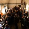 Die Besucher des Würzburger "Coffee Market" testeten sich durch verschiedenste Kaffeevarianten.