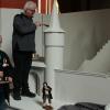 Riesige Ausmaße hat die neue Weihnachtskrippe in St. Andreas Karlstadt.