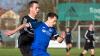 Laufduell: Helmstadts David Harant (hinten) und der Leinacher Fabian Denk.