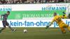 Die Chance zum Derbysieg für den 1. FC Nürnberg in Fürth vergibt der eingewechselte Stürmer Iuri Medeiros (links),  Torwart Sascha Burchert (Fürth) wäre machtlos gewesen.