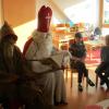 Nikolaus und Knecht Ruprecht im Haus für Kinder“ St. Elisabeth in Sulzfeld. 