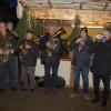 Am Samstag eröffneten die Bischbrunner Musikanten unter der Leitung von Anton Roth den 10. Bischbrunner Weihnachtsmarkt. Den Sonntag gestalteten die Alphornbläser, der Singkreis und der Kindergarten.
