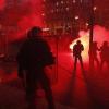 Die meisten Franzosen protestierten friedlich gegen die Pläne der Regierung. Doch in einigen Städten wie hier in Paris kam es auch bereits zu Ausschreitungen.