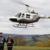 Peter und Michelle Holtackers widmen sich dem Modellhubschrauberflug.