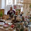 Adventliche Deko-Artikel aus Ton kamen beim Mellrichstädter Weihnachtsmarkt gut an. Adventliche Deko-Artikel aus Ton kamen beim Mellrichstädter Weihnachtsmarkt gut an.