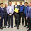 Besuch aus China am Institut für Medizintechnik Schweinfurt (von links): Ärztin Qi Xin Yang, MasTech-Entwicklungsleiter Li Shuang, Leiter Internationale Beziehungen Gu Ping, Marketing-Direktor Qiu Jong, MasTech-Präsident Liu Jian, FHWS-Präsident Prof. Dr. Robert Grebner, stellvertretender Institutsleiter IMES Professor Dr. Norbert Strobel, Chefarzt Professor Dr. Qi Guoxian, Institutsleiter IMES Professor Dr. Walter Kullmann sowie IMES-Mitarbeiterin Ying Zhao