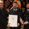 25 Jahre aktiver Feuerwehrdienst und 20 Jahre stellvertretender Kommandant der Stockheimer Wehr: Ronald Streit (Mitte) wurde von Bürgermeister Martin Link (links) und Kommandant Thomas Dietz im Rahmen der Generalversammlung für seine Verdienste geehrt.