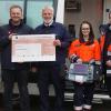 Im Bild von links: Bettina und Matthias Hußlein, Lothar Schwarz, Carina Hußlein mit dem Lifepak und Michael Niklaus.
