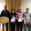 Für langjähriges Musizieren sowie Tätigkeit im Verein wurden bei der Jahreshauptversammlung des Musikvereins Hendungen zwei Mitglieder geehrt. Von links nach rechts: Vorsitzender Christoph Bach, stellvertretender Vorsitzender Lorenz Bach, Nicole Koch (20 Jahre aktives Musizieren), Burkard Fries (35-jährige Tätigkeit im Musikverein), Dirigent Adrian Blümm, Bürgermeister Florian Liening-Ewert.