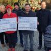 1500 Euro erhielten jeweils die Arnsteiner Sozialstation und der Bücholder Kindergarten. Im Bild (von links): Andrea Quitsch (Winterzauber-Team), Nicole Feser (Winterzauber-Team), Andrea Steimer-Müller (Sozialstation), Peter Fuchs (Winterzauber-Team), Patrick Wendel und Dirk Lambl (beide Kindergarten).