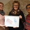 Ein Scheck in Höhe von 1120 Euro konnte nach dem Weihnachtskonzert in Wülfershausen übergeben werden. 