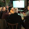 Bei der Wahlversammlung der Karlstadter Grünen stellte sich Armin Beck (vorne rechts stehend), Stadtratsfraktionsvorsitzender und Bürgermeisterkandidat, vor.