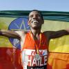 Äthiopiens Lauflegende Haile Gebrselassie im September 2006 nach seinem Sieg beim Berlin-Marathon. 