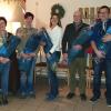 Das Bild zeigt (von links) Ausbildungswart Egon Gutknecht, Antonia Blam, Nicole Höfling, Andrea Iff, Gert Völker, Thomas Bruder und Vorsitzenden Karl-Heinz Bauer.