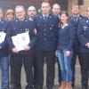 Über die Ehrungen bei der Feuerwehr Markt Herrnsheim freuten sich (von links) Landrätin Tamara Bischof, Edgar Götzelmann, Bürgermeisterin Ingrid Reifenscheid-Eckert, Manfred Hiller, Kreisbrandrat Roland Eckert, Frank Eyßelein, Friedrich Ramming, Alexandra Hiller, Artur Stumpf, Kreisbrandmeister Tobias Nahr und Karsten Neubert.