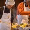 Das Team der ehrenamtlichen Helfer hatte schon am ersten Tag in der Vesperkirche in St. Johannis gut zu tun, alle Plätze waren besetzt, 384 Essen wurden ausgegeben. Das Team der ehrenamtlichen Helfer hatte schon am ersten Tag in der Vesperkirche in St. Johannis gut zu tun, alle Plätze waren besetzt, 384 Essen wurden ausgegeben.