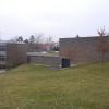 Die zweite Halle wird in Holz gebaut: Die Schulturnhalle in Hambach soll neben dem Rodelhang erweitert werden.