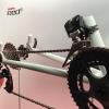 So sauber bleiben Kette und Zahnrad nicht lange bei einem Cross-Rennen. Sven Baumann wird stets von einer Service-Crew begleitet, die während des Wettbewerbs, die Räder säubert. So sauber bleiben Kette und Zahnrad nicht lange bei einem Cross-Rennen. Sven Baumann wird stets von einer Service-Crew begleitet, die während des Wettbewerbs, die Räder säubert.