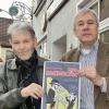 Autor Toni Schwarz (links) und Verleger Hans-Joachim Grassmann präsentieren das neue Buch "Rudolpho, der Erschrecker".