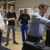 Klaus Müller und Joachim Bohnsack stellten im Bildungszentrum der Caritas-Don Bosco gGmbH das Thema Koordinaten-Messtechnik vor.