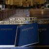 Die drei Bände des Deutschen Antiphonale entstanden zwischen 1970 und 1974 in der Abtei Münsterschwarzach unter Führung von Godehard Joppich und Pater Rhabanus Erbacher.