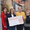 Mit 1500 Euro unterstützt die Frauen-Union (Kreisverband Schweinfurt-Land) das Antonia-Werr-Zentrum in St. Ludwig. Unser Bild zeigt von links bei der Spendenübergabe die Vorstandsmitglieder der FU, Annemarie Lutz, Edeltraud Baumgartl, Martina Gießübel, Alfred Hußlein (stellvertretender Gesamtleiter der Einrichtung) sowie Annemarie Schuler und Christine Bender.
