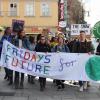 Am Freitagnachmittag demonstrierten Jugendliche, Eltern und Großeltern in Schweinfurt erneut für eine bessere Klimapolitik. 