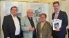 Bei der Eröffnung der Ausstellung "Chronologie der Zerstörung" im Rathaus: Helmut Försch (Zweiter von links) stellvertretend für alle Mitglieder der Geschichtswerkstatt mit (von rechts) Oberbürgermeister Christian Schuchardt, Bürgermeisterin Marion Schäfer und Bürgermeister Adolf Bauer. Bei der Eröffnung der Ausstellung "Chronologie der Zerstörung" im Rathaus: Helmut Försch (Zweiter von links) stellvertretend für alle Mitglieder der Geschichtswerkstatt mit (von rechts) Oberbürgermeister Christian Schuchardt, Bürgermeisterin Marion Schäfer und Bürgermeister Adolf Bauer.