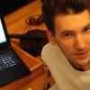 Damian Scholl bei der Arbeit: Der 31-Jährige aus Gernach hat die Musik zu dem Dokumentarfilm über die Künstlerin Hilma af Klint komponiert, der seit 5. März in deutschen Kinos läuft und vom 12. bis 18. März auch im KuK-Filmtheater gezeigt wird. Damian Scholl bei der Arbeit: Der 31-Jährige aus Gernach hat die Musik zu dem Dokumentarfilm über die Künstlerin Hilma af Klint komponiert, der seit 5. März in deutschen Kinos läuft und vom 12. bis 18. März auch im KuK-Filmtheater gezeigt wird.