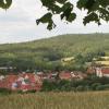 Wunderschön in die Landschaft eingebettet liegt Kirchlauter. In der "Hauptstadt der Heiligen Länder" fordern bei den Wahlen am 15. März mit Lieselotte Stubenrauch (CSU) und Uwe Derra (Freie Wähler) gleich zwei Kandidaten den amtierenden Bürgermeister Karl-Heinz Kandler (SPD) heraus.  