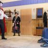 Der Auftritt des Phantoms der Oma sorgte für die hinterhältigen, schrägen Typen auf der Lindacher Theaterbühne für Angst und Schrecken. Der Auftritt des Phantoms der Oma sorgte für die hinterhältigen, schrägen Typen auf der Lindacher Theaterbühne für Angst und Schrecken.