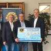 Im Bild (von rechts) für den Förderkreis Herbert Walther, Vorsitzender, Wolfgang Kunz (Schriftführer Förderkreis und Lionsmitglied), Peter Schmitt (Gebietsdirektor Sparkassenstiftung und Lionsmitglied), Thomas Gundersdorf (Mitgesellschafter und Geschäftsführer URT Umwelt und Recyclingtechnik GmbH Karlstadt).