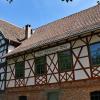 Der historische Gasthof "Schwarzer Adler" aus Alsleben ist das älteste Gebäude im Fränkischen Freilandmuseum Fladungen. Es wird auf das Jahr 1684 datiert.
