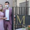 Der 04.04.2020 hätte ihr großer Tag werden sollen: Martin Mößlein und Eva Ziegler wollten sich im Kolitzheimer Standesamt das Ja-Wort geben. Aufgrund des Versammlungsverbots mussten sie den Termin jedoch verschieben. Ihren Humor haben sie aber nicht verloren: Mit Mundschutz mit Herz feierten sie "ihren" Hochzeitstag symbolisch und ganz für sich alleine im Familien-Weingut in Zeilitzheim.