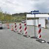 Auf dem Gelände der „Drive-Through“-Teststation sind die genauen Anweisungen des Personals zu befolgen. Auf dem Gelände der „Drive-Through“-Teststation sind die genauen Anweisungen des Personals zu befolgen.