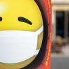 In der Krise darf man das Lachen nicht verlernen: Ein Mundschutz-Smiley macht es vor.