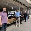 Viele Friseure haben am Montag in Würzburg wieder ihre Arbeit aufgenommen – wie hier dieser Barber Shop in der Innenstadt. Viele Friseure haben am Montag in Würzburg wieder ihre Arbeit aufgenommen – wie hier dieser Barber Shop in der Innenstadt.