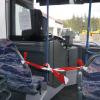 Die vordere Sitzreihe wurde abgesperrt, um den Busfahrer vor Kundenkontakt zu schützen. Die vordere Sitzreihe wurde abgesperrt, um den Busfahrer vor Kundenkontakt zu schützen.