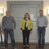 Bei der konstituierenden Gemeinderatssitzung wurden der zweite Bürgermeister Rainer Landauer (links), und dritter Bürgermeister Bernhard Friedrich (rechts) gewählt, Bürgermeisterin Birgit Börger gratuliert.