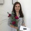 Christina Seitz hat ihre Ausbildung zur Industriekauffrau mit der Gesamtnote 1,0 bestanden.