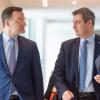 So intensive Blicke wie hier, würden Bundesgesundheitsminister Jens Spahn und Bayerns Ministerpräsident Markus Söder beim Essen in einem Würzburger Lokal wohl nicht austauschen, behaupten zumindest die Würzburger Wahrheiten.