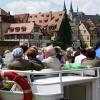So kuschelig eng wie auf diesem Archivbild wird es auf der „Christl“ und „Stadt Bamberg“ zwar nicht zugehen dürfen, doch ab Samstag heißt es wieder „Leinen los“.
