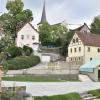 Der noch nicht ganz fertig gestellte Dorfplatz in Altershausen sollte den Rahmen für die Festlichkeiten zur 900 Jahrfeier sein. Die Zweckgemeinschaft Altershausen plant im nächsten Jahr das Jubiläumswochenende nachzuholen und mit 900+1 Jahren ein wunderschönes Fest.