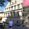 An der fertiggestellten westlichen Seite lässt sich die Schönheit des markanten Gebäudes erkennen An der fertiggestellten westlichen Seite lässt sich die Schönheit des markanten Gebäudes erkennen