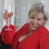 Die zweite Veranstaltung von Convenartis auf der Burg Wertheim ist mit Angelika Beier mit ihrem Programm „Höhepunkte zwischen Sex und 60“.