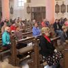 Gläubige beim Pontifikalgottesdienst in Mellrichstadt zu Kiliani 2020: das Konzept zu den geltenden Abstands- und Hygieneregelungen wurde dem Vernehmen nach eingehalten.