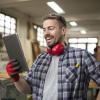 Mit der elektronischen Vergabe von Ausschreibungen haben Bieter nicht nur mehr Sicherheit, sondern sie sparen auch Geld.