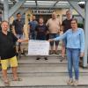 Von links: die DJK-Vorsitzenden Karsten Otto (Öffentlichkeitsarbeit), Thomas Götzendörfer (Wirtschaftsbetrieb), David Kuhn (Sport), Christopher Wehner (Verwaltung), Stefan Müller (Finanzen), Lukas Müller (Jugend) mit Sabine Rödamer (Vorsitzende Kindergartenförderverein St. Josef Brebersdorf).