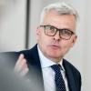 Ob Markus Trabusch über 2021 hinaus Intendant des Mainfranken Theaters bleibt, wird sich nun wohl im September entscheiden. 